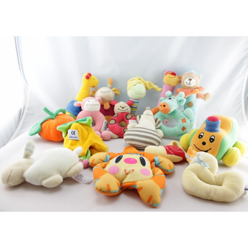 Lot jouets éveil doudou hochet anneau bâton 