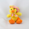 Doudou canard jaune orange chapeau écharpe rose