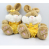 Peluche lapin beige blanc rose tenue jaune NICOTOY