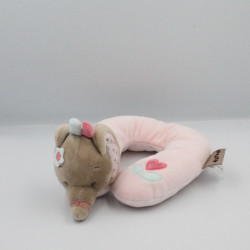 Doudou protége cou éléphant beige rose bleu fleurs Charlotte NATTOU
