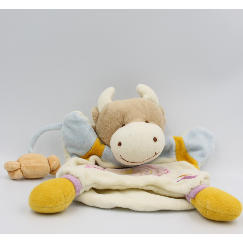 Doudou plat marionnette vache blanc rose avec bonbons DOUDOU ET COMPAGNIE