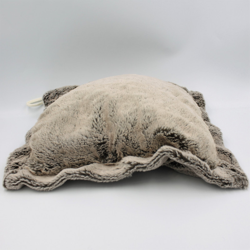 Doudou coussin range pyjama marmotte castor marron tout doux 