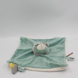 Doudou plat carré chat vert blanc gris les Pachats MOULIN ROTY