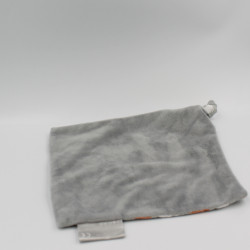 Doudou plat carré gris lapins carottes AIR FRANCE