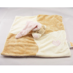 Doudou plat ours beige blanc pattes brodées DOUKIDOU