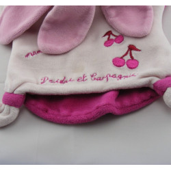Doudou et compagnie marionnette souris col fleur pétale rose cerise