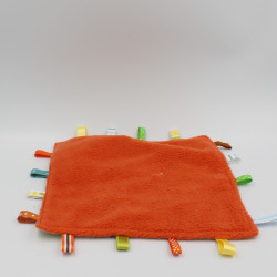 Doudou plat carré orange fleurs hérisson étiquettes