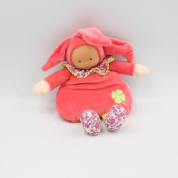 Doudou Poupée lutin rose vert trèfle fleurs Corolle