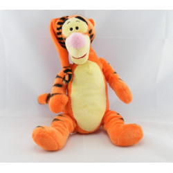 Peluche Tigrou en pyjama robe de chambre Collection DISNEY