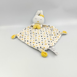 Doudou plat lapin blanc jaune gris nuages cape MOTS D'ENFANTS