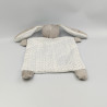 DOUDOU PLAT LAPIN GRIS BLANC MOTS