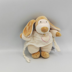 Doudou chien beige blanc robe tablier blanc coeur AJENA