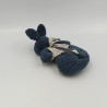 Petit doudou porte monnaie lapin bleu Moulin Roty