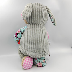 Peluche range pyjama lapin gris rose blanc bleu fleurs CUBBIES