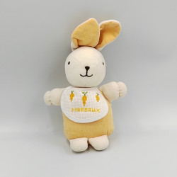 Doudou lapin orange avec bavoir DMC