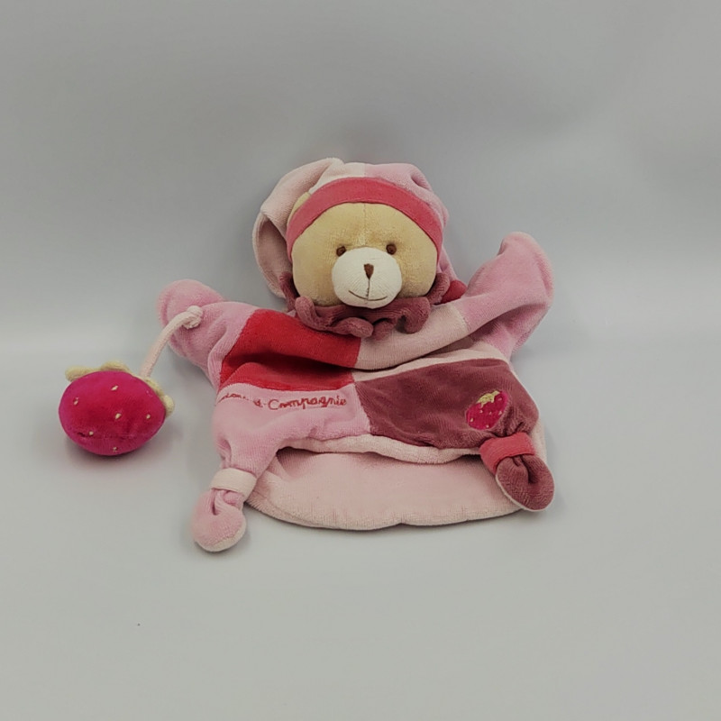 Doudou et compagnie marionnette ours arlequin rose avec fraise