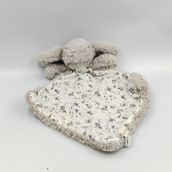 Doudou plat lapin blanc gris fleurs bleues BOUCHARA