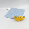 Doudou plat crabe bleu jaune bateaux OBAIBI