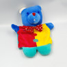 Doudou marionnette ours clown rouge jaune bleu vert Musti MUSTELA
