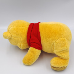 Peluche Winnie l'ourson pull rouge abeille Disney