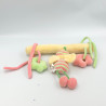 Mobile Doudou Gaspard abeille jaune rose vert NOUKIE'S