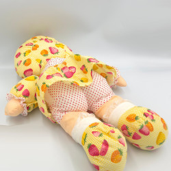 Doudou poupée chiffon jaune rouge pois fraises